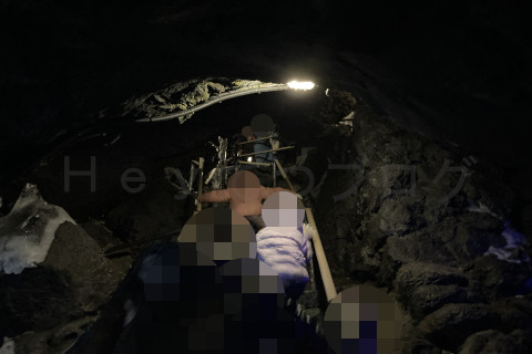 富士山麓__鳴沢氷穴-順路上り階段