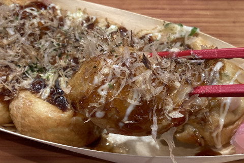 【たこ寿】たこやき甘口ソース_１個あたりは普通サイズ