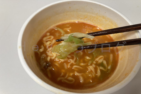 辛みそきん_しゃきしゃきのキャベツともやし